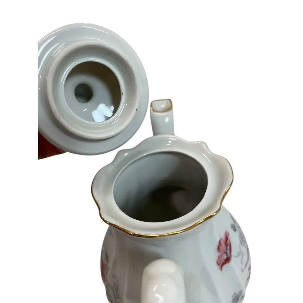 Antique Porcelain Teapot & Lid 8.4